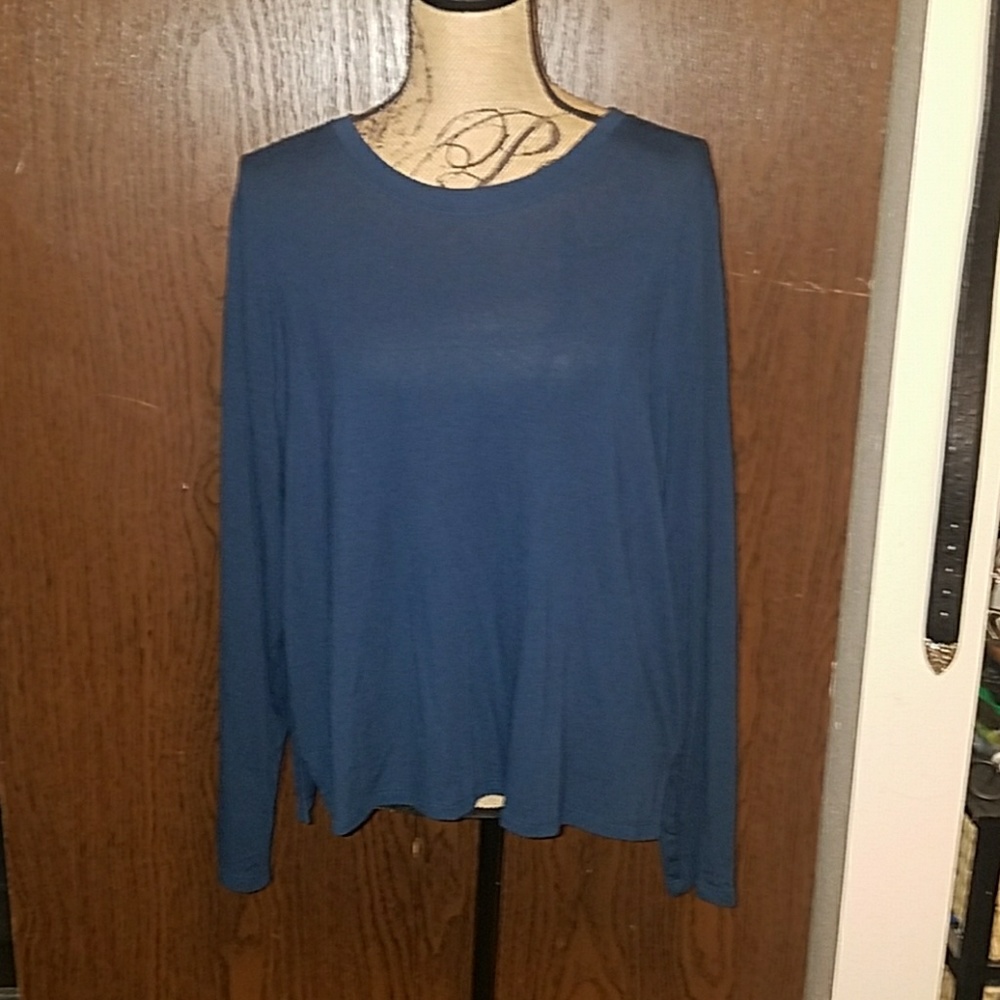 Athleta Long Sleeve Tee